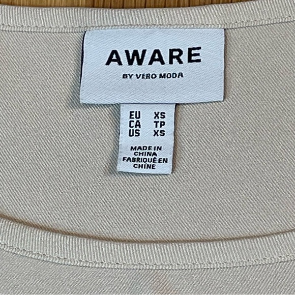 Aware by Vero Moda “Delia” Cap Sleeve Top Corpcore Office Siren Women’s Size XS - Picture 3 of 10